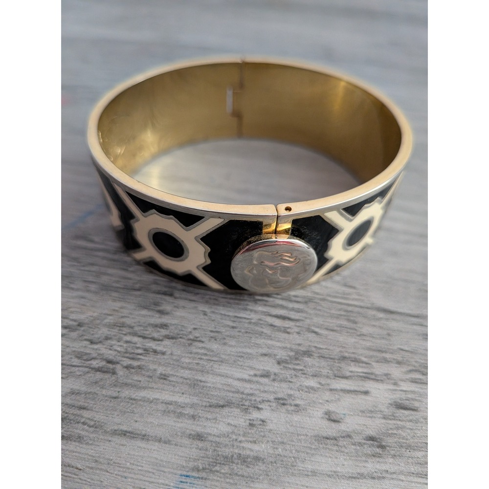 Spartina 449 Daufuskie Island Black Cream Enamel Gold Hinged Bangle Bracelet